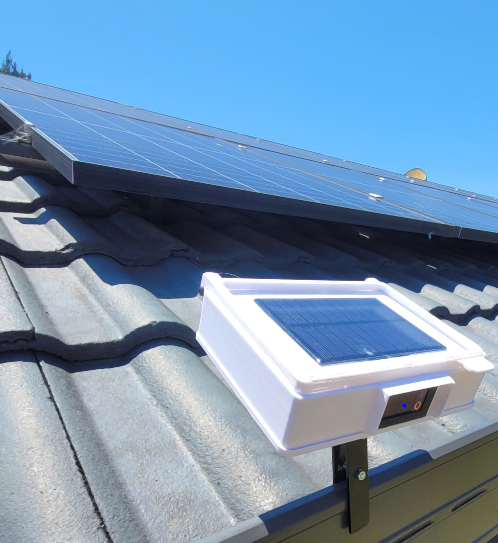 Sungazer Compact Solar Cleaning Meter